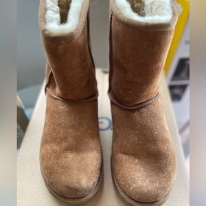 Womens UGG® Classic Short II Boot - Chestnut